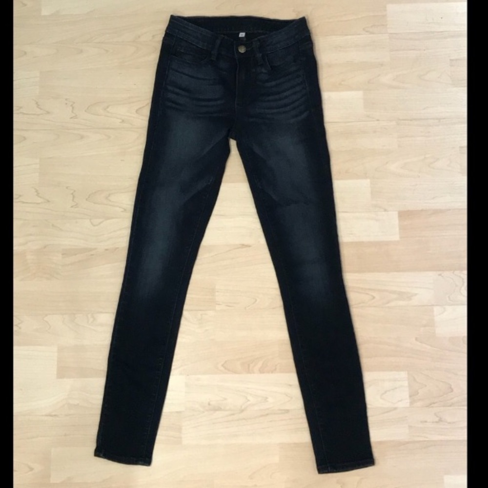🎉HP🎉 Paige Skinny Stretch Jeans